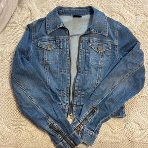 Short jean jacket